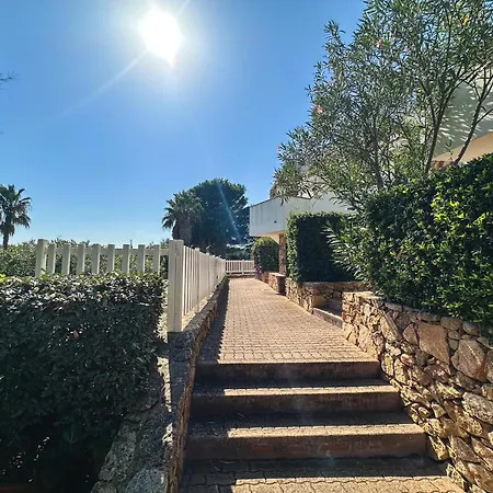 415 * Porto Istana